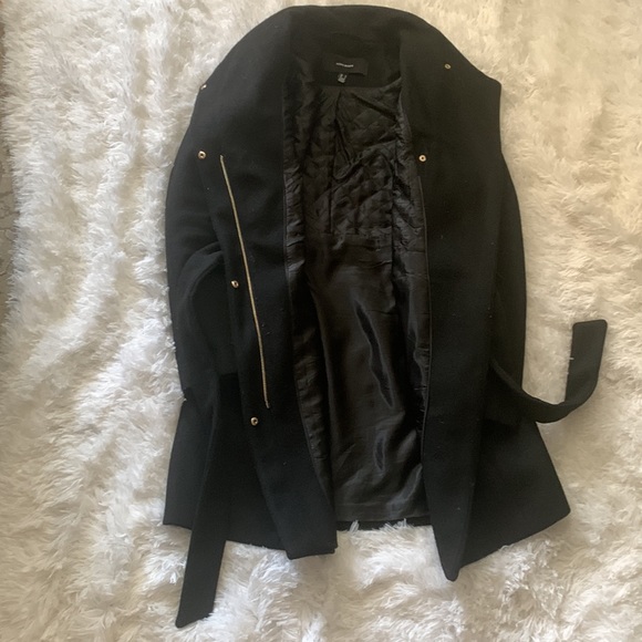 Black, long, dressy winter jacket 10% wool. With gold hardware - Picture 2 of 4